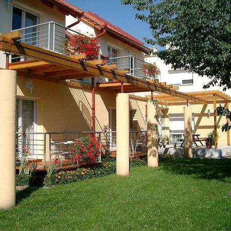 Luca Apartments Залакарош Экстерьер фото