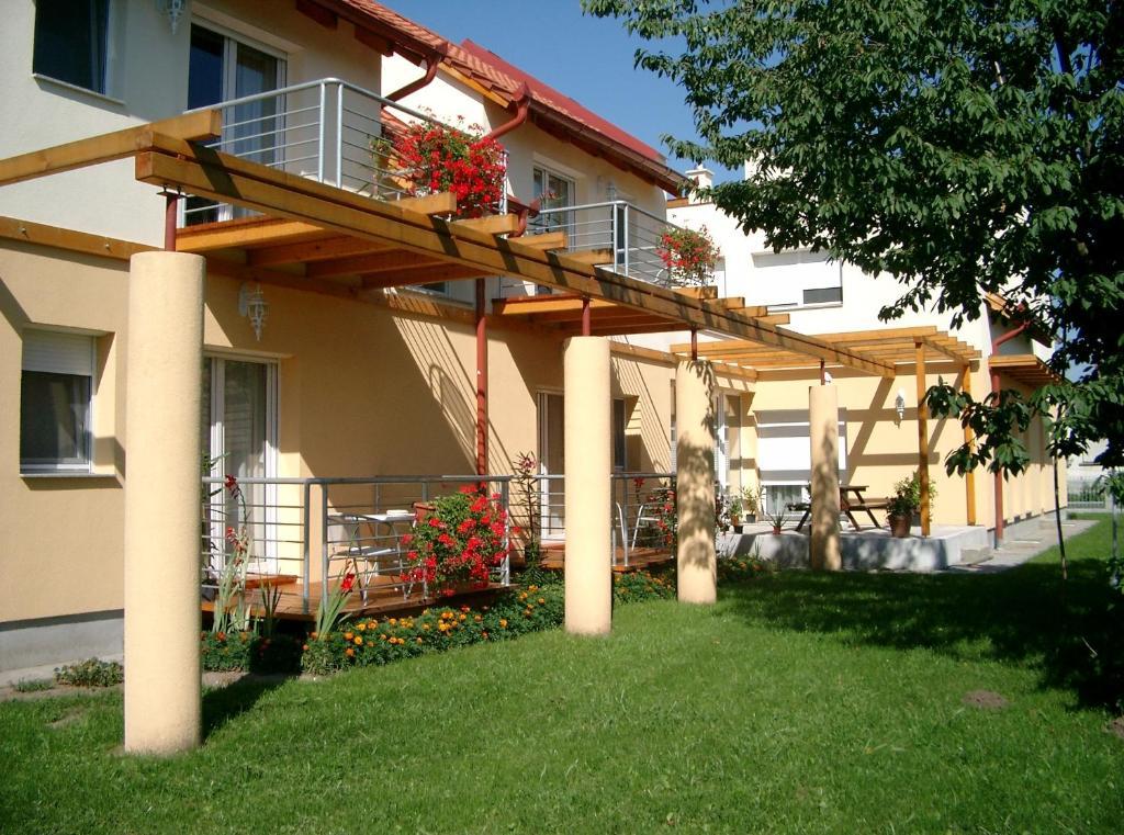 Luca Apartments Залакарош Экстерьер фото